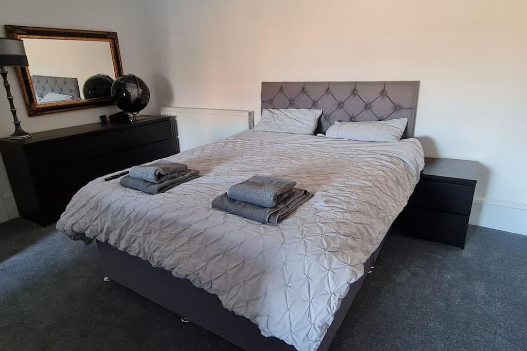 Apartmán Large 4 Bed EDI Exteriér fotografie