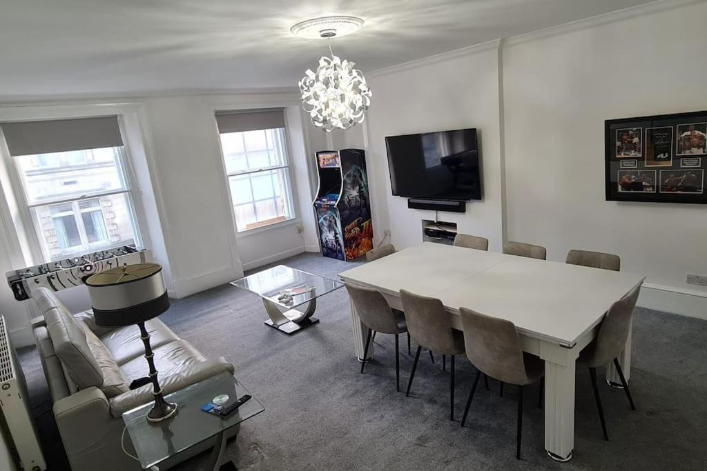 Apartmán Large 4 Bed EDI Exteriér fotografie